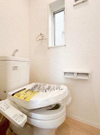 相模原市南区相南3の新築戸建て2号棟のトイレ1Fの写真