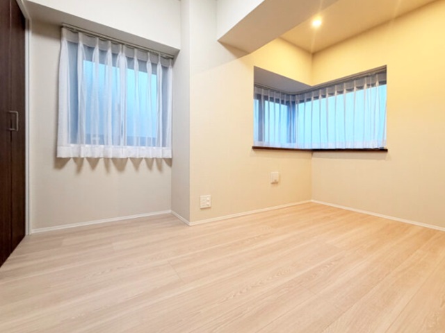 相模原市南区鵜野森3丁目の中古マンション3階部分の洋室の写真