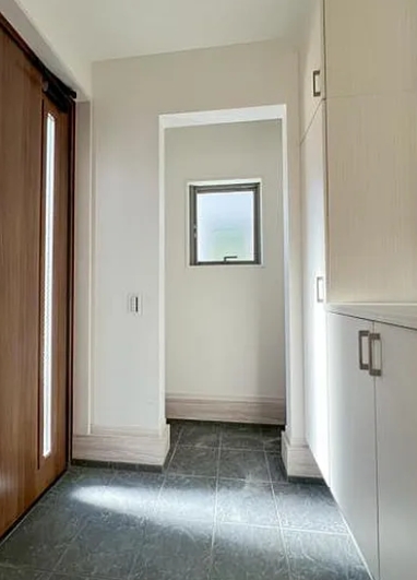 相模原市中央区光が丘2丁目の新築戸建て2号棟の玄関の写真