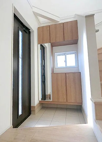 相模原市南区若松5丁目の新築戸建ての玄関の写真