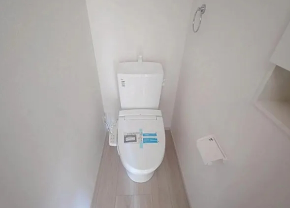 相模原市中央区光が丘2丁目の新築戸建て2号棟のトイレ1Fの写真