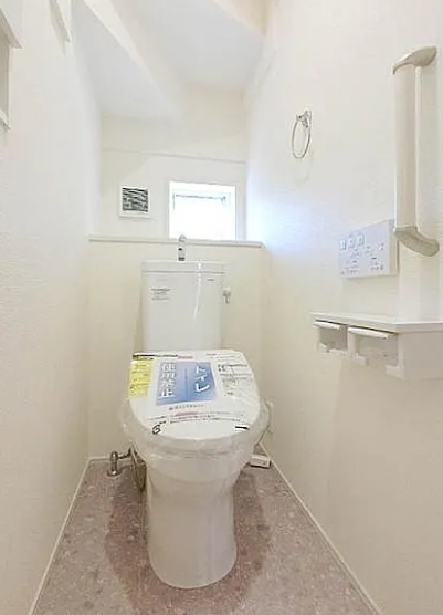 相模原市南区若松5丁目の新築戸建てのトイレ1Fの写真