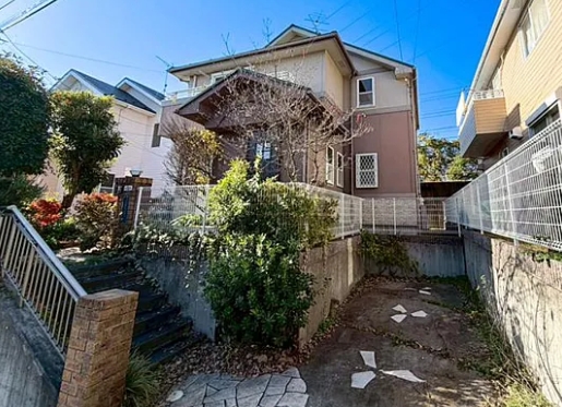 町田市山崎町の中古戸建ての外観の写真