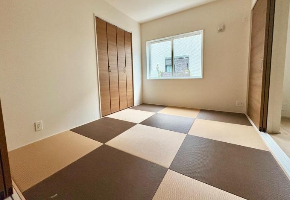 相模原市中央区上溝の新築戸建ての和室の写真