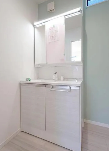 相模原市緑区相原1丁目の新築戸建て2号棟の洗面化粧台の写真