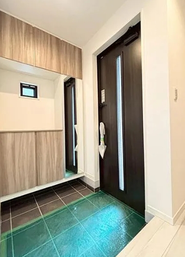 相模原市緑区二本松2丁目の新築戸建て2号棟の玄関の写真