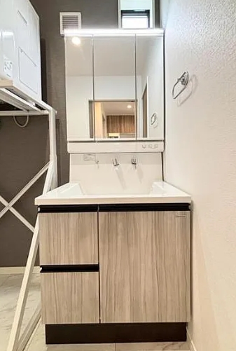 相模原市緑区二本松2丁目の新築戸建て2号棟の洗面化粧台の写真