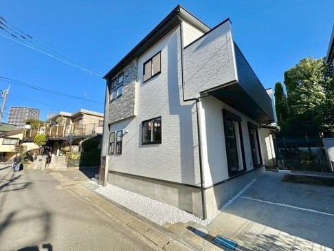 相模原市緑区西橋本3丁目の新築戸建ての外観の写真