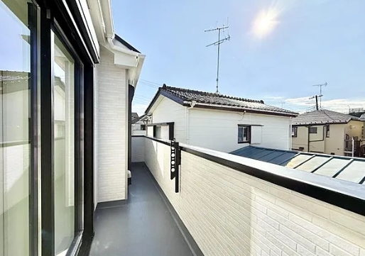 相模原市南区東大沼1丁目の新築戸建てのバルコニーの写真