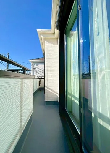相模原市南区上鶴間1丁目の新築戸建てB号棟のバルコニーの写真