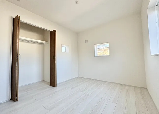 相模原市南区下溝の新築戸建ての洋室3の写真