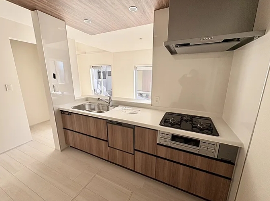 相模原市南区下溝の新築戸建てのキッチンの写真