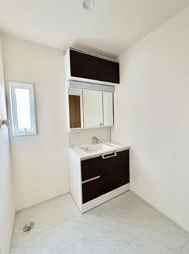 相模原市南区下溝の新築戸建ての洗面化粧台写真