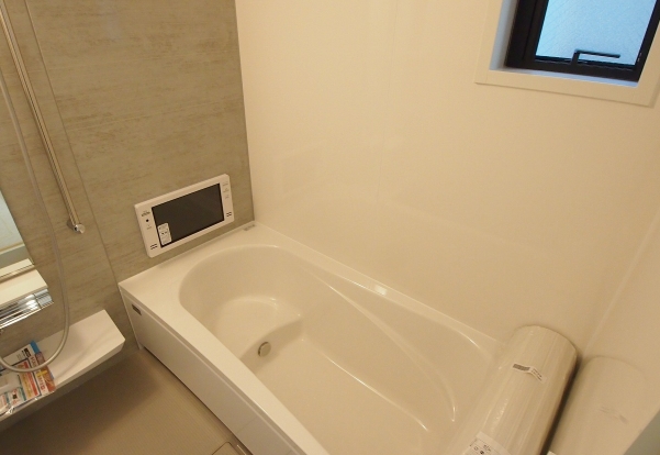 相模原市南区相武台3丁目の新築戸建てのバスルームの写真