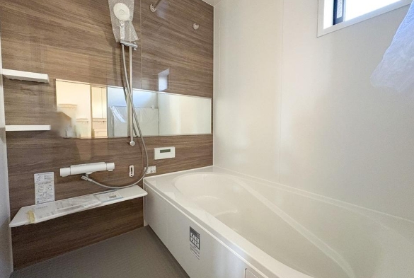 相模原市南区鵜野森1丁目の新築戸建てのバスルームの写真