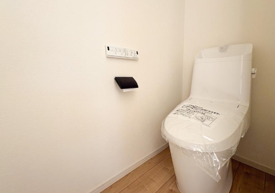 相模原市南区鵜野森1丁目の新築戸建てのトイレ1Fの写真