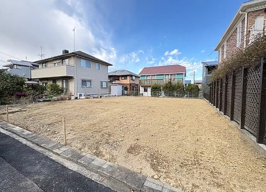 八王子市絹ケ丘1丁目の土地区画の外観の写真