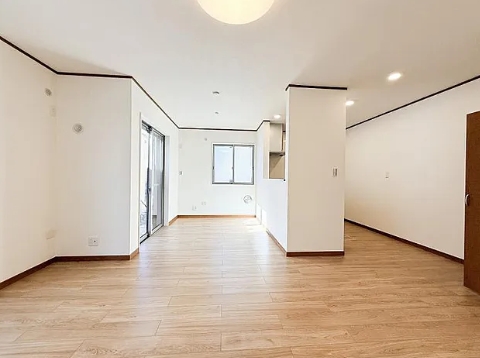 町田市相原町の中古戸建てのダイニングの写真