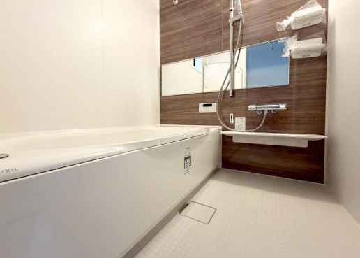 町田市旭町2丁目の新築戸建てのバスルームの写真