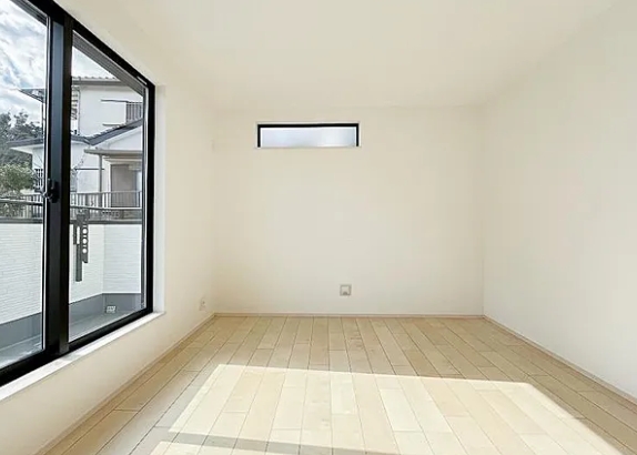 町田市原町田2丁目の新築戸建てBの洋室1の写真