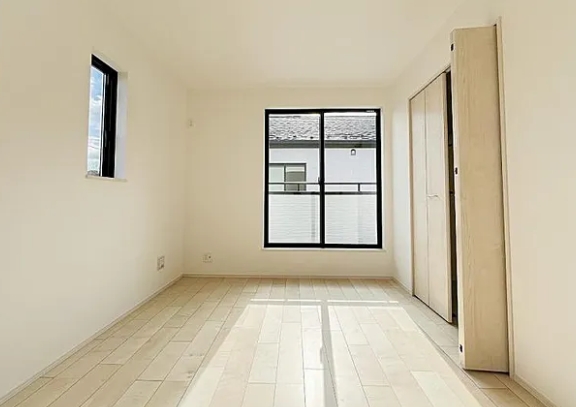 町田市原町田2丁目の新築戸建てBの洋室2の写真