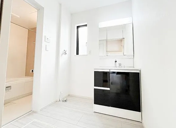 町田市原町田2丁目の新築戸建てBの洗濯機置場の写真