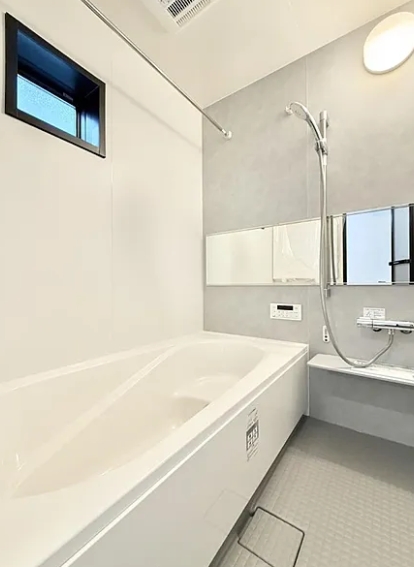 町田市本町田の新築戸建て1のバスルームの写真