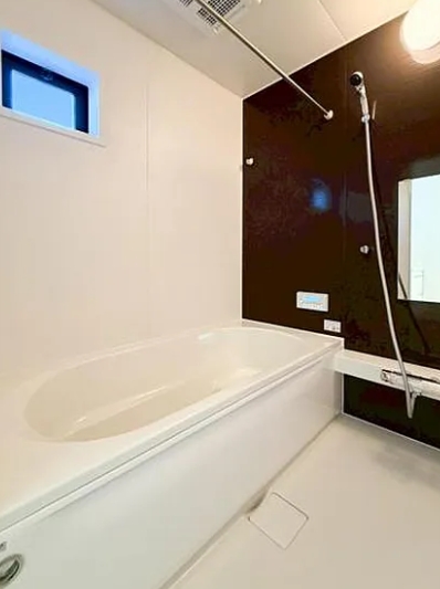 町田市金井8丁目の新築戸建ての2号棟のバスルームの写真