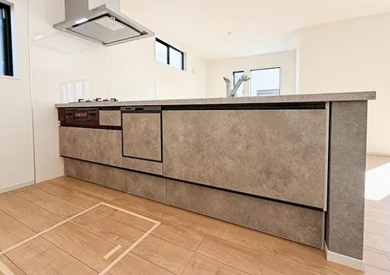 町田市金井8丁目の新築戸建ての2号棟のキッチンの写真