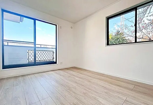 町田市金井ヶ丘2丁目の中古戸建ての洋室2の写真