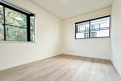 町田市金井ヶ丘2丁目の中古戸建ての洋室3の写真