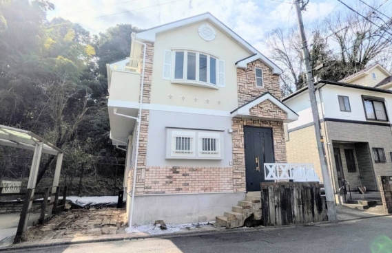 町田市金井ヶ丘2丁目の中古戸建ての外観の写真