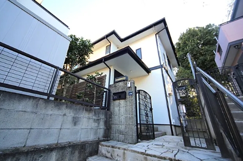 町田市金井ヶ丘2丁目の中古戸建ての外観の写真
