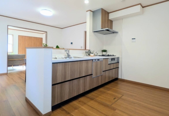 町田市金井ヶ丘2丁目の中古戸建てのキッチンの写真