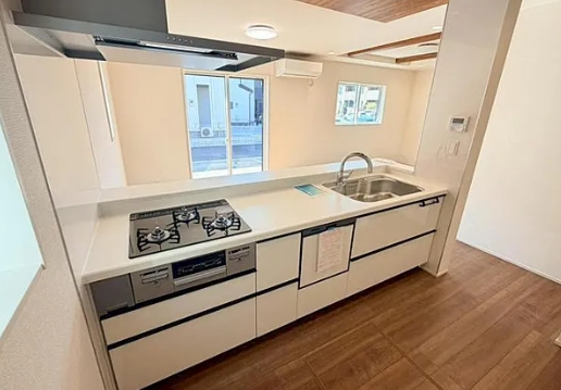 町田市木曽西3丁目の新築戸建て2号棟のキッチンの写真