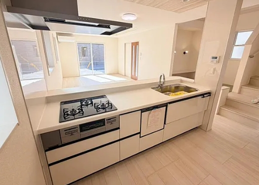 町田市木曽西3丁目の新築戸建て4号棟のキッチンの写真