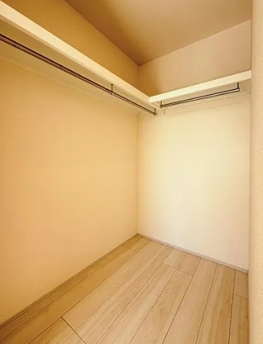 町田市木曽西3丁目の新築戸建て4号棟のウォークインクローゼットの写真