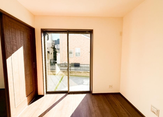 町田市南大谷1丁目の新築戸建ての洋室1の写真