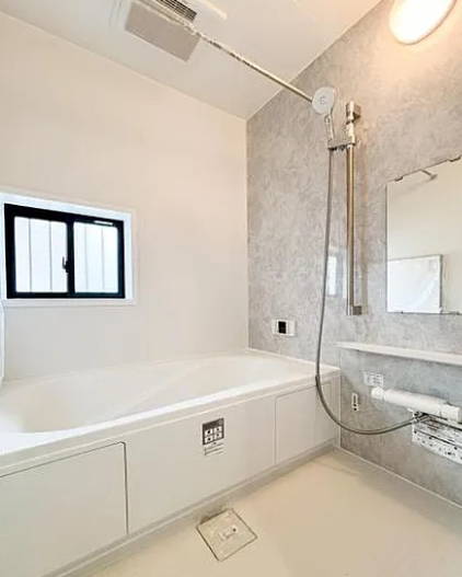 町田市南大谷1丁目の新築戸建てEのバスルームの写真