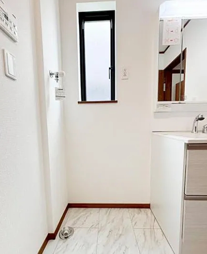 町田市南大谷1丁目の新築戸建てEの洗濯機置場の写真