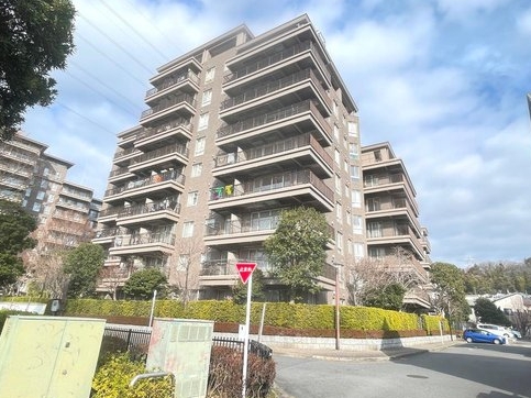 町田市成瀬6丁目の中古マンションの外観の写真