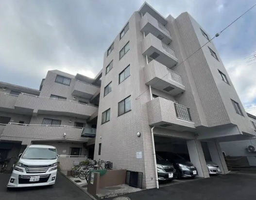 町田市小川5丁目の中古マンションの外観の写真
