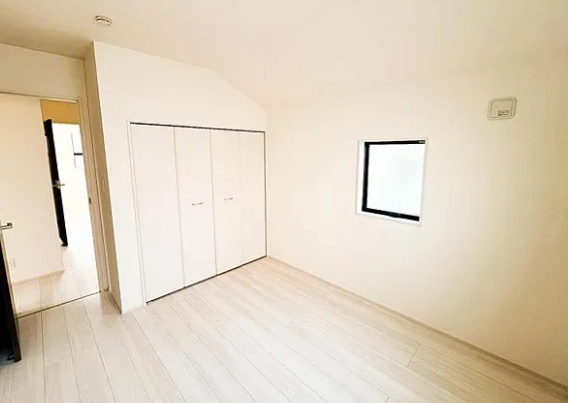 町田市真光寺2丁目の新築戸建て1の洋室2の写真