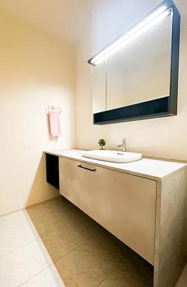 町田市真光寺2丁目の新築戸建て3の洗面化粧台の写真