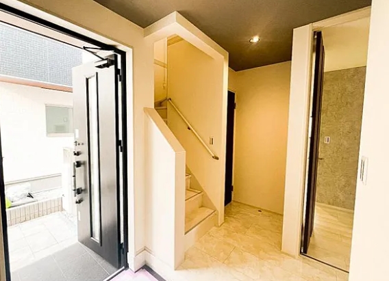 町田市真光寺2丁目の新築戸建て4の玄関の写真