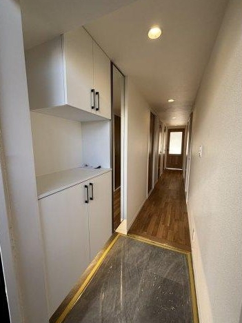 町田市玉川学園7丁目の中古マンションの廊下の写真