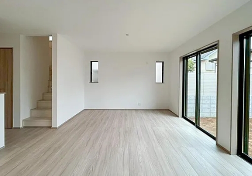 町田市鶴川4丁目の新築戸建てA号棟のリビングの写真