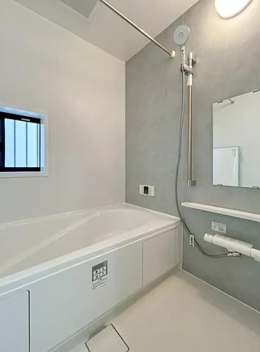 町田市鶴川4丁目の新築戸建てB号棟のバスルームの写真