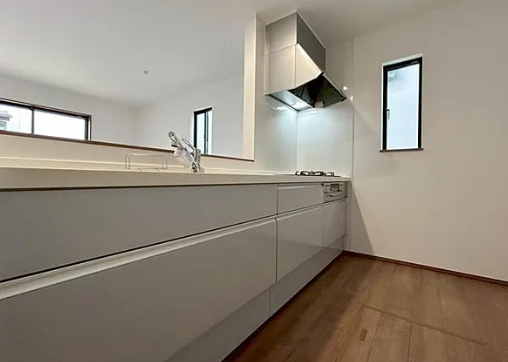 町田市鶴川4丁目の新築戸建てB号棟のキッチンの写真