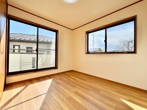 町田市矢部町の中古戸建ての洋室2の写真